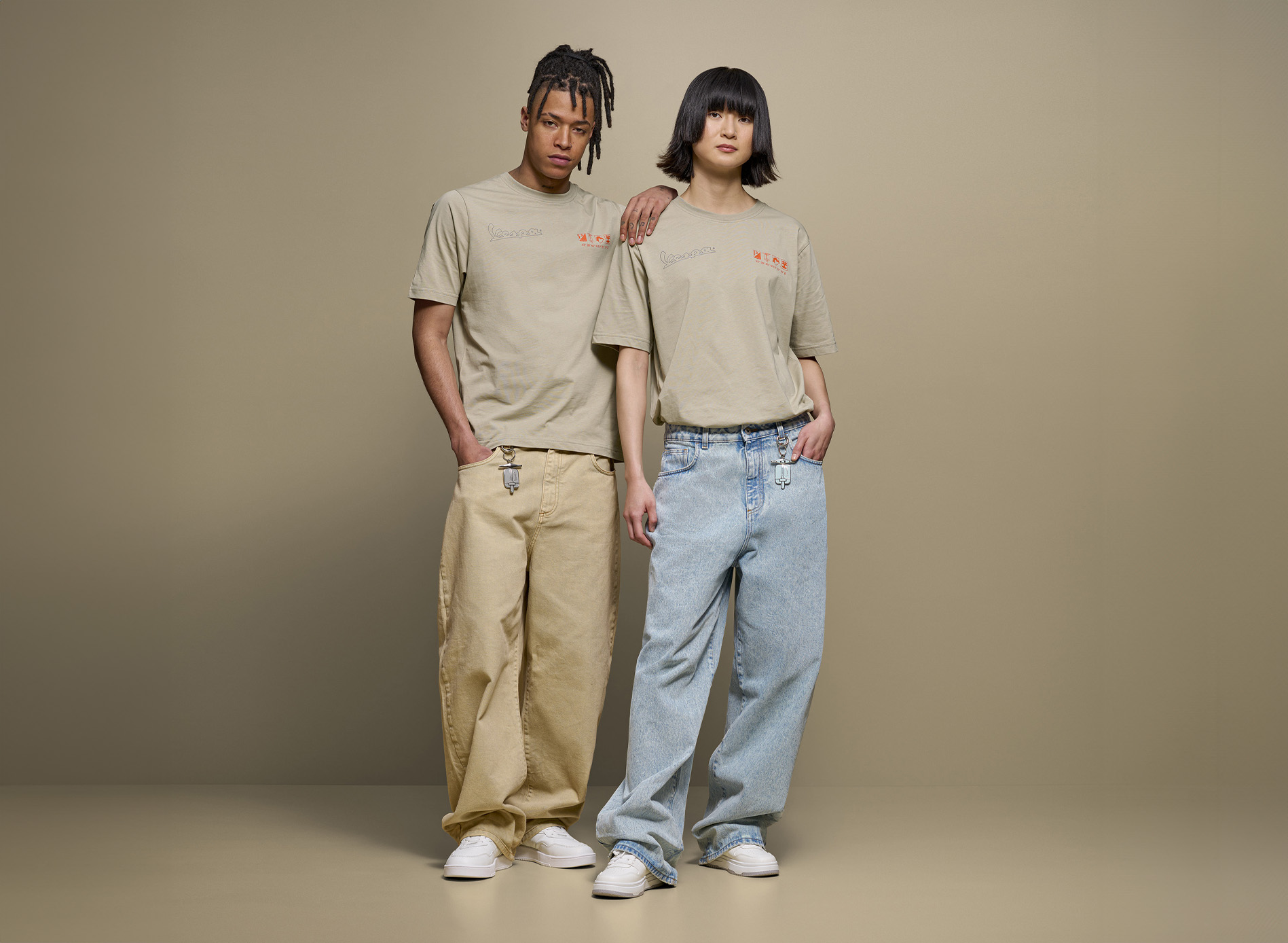 T-shirt Vespa Nomad beige collection DEC