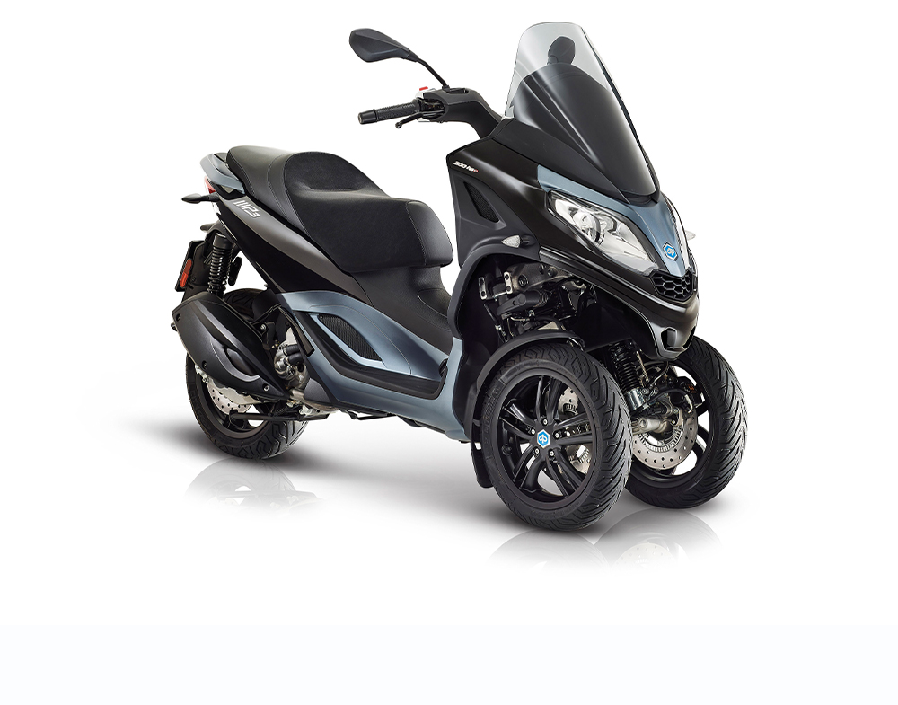 Piaggio-MP3-300-2023