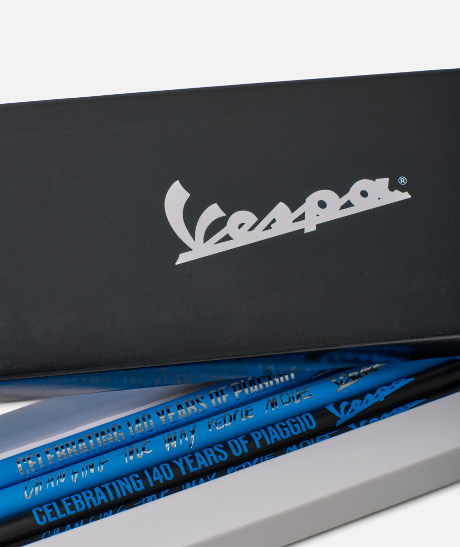 Crayons Vespa 4 pièces "140 ans de Piaggio"